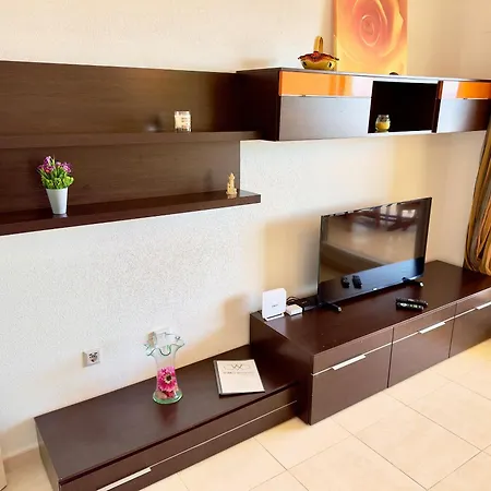 Апартаменты Apolo17 E37, 3