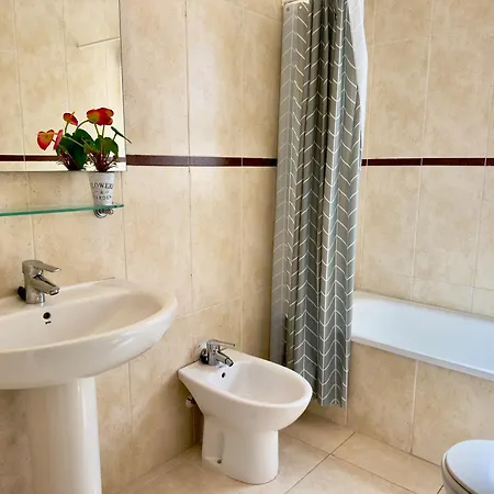 Apolo17 E37, 3 Lejlighed Calpe